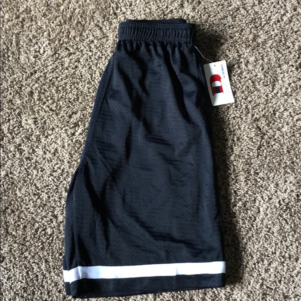 **SPECIAL** NWT SZ L (14-16) Boys shorts